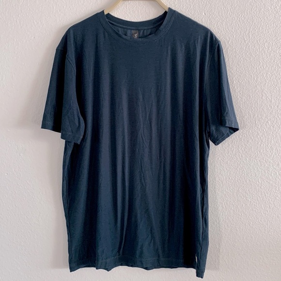 Vuori Other - Vuori Strato Tech Tee Large Navy Heather